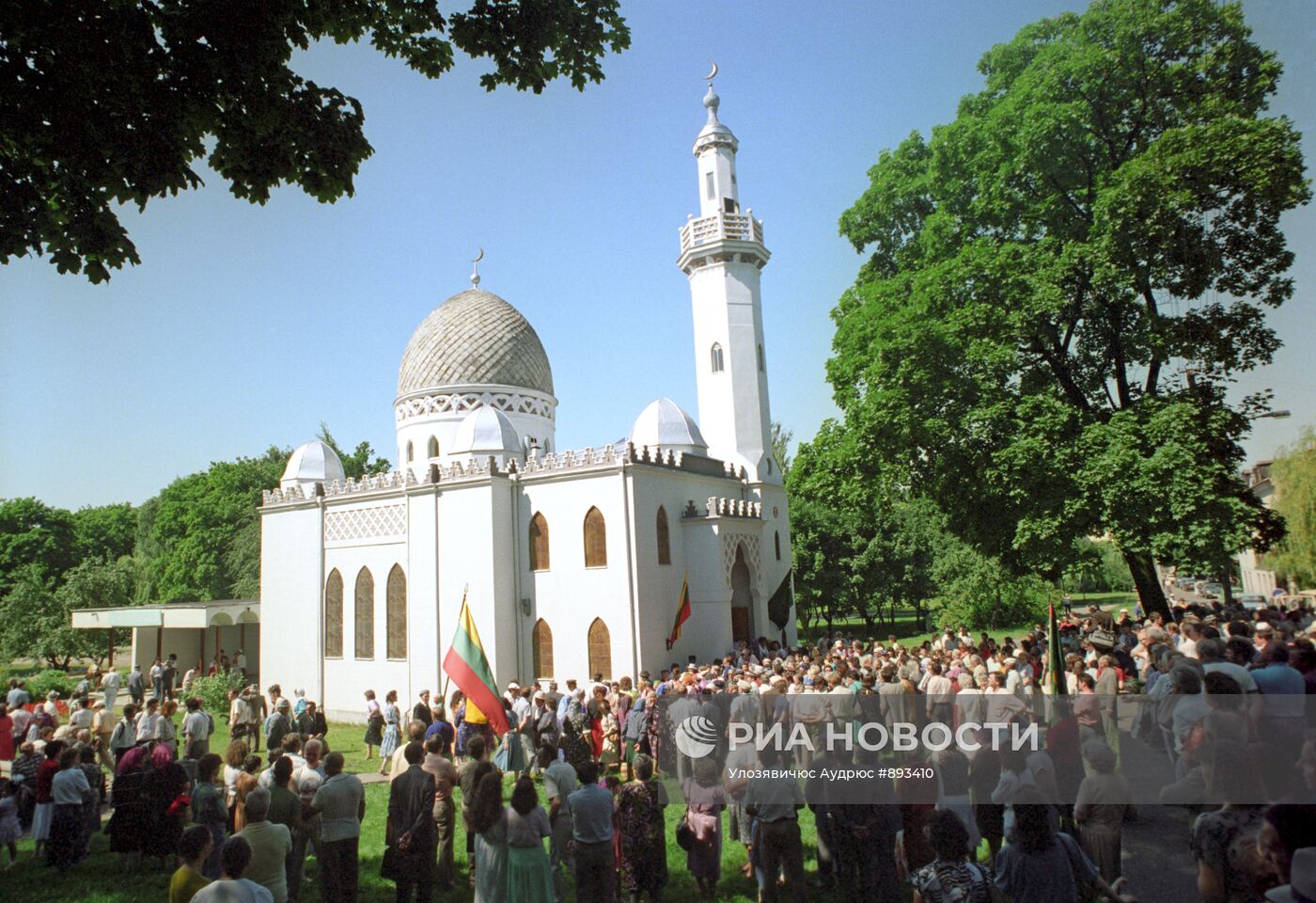 Во время церемонии освящения татарской мечети