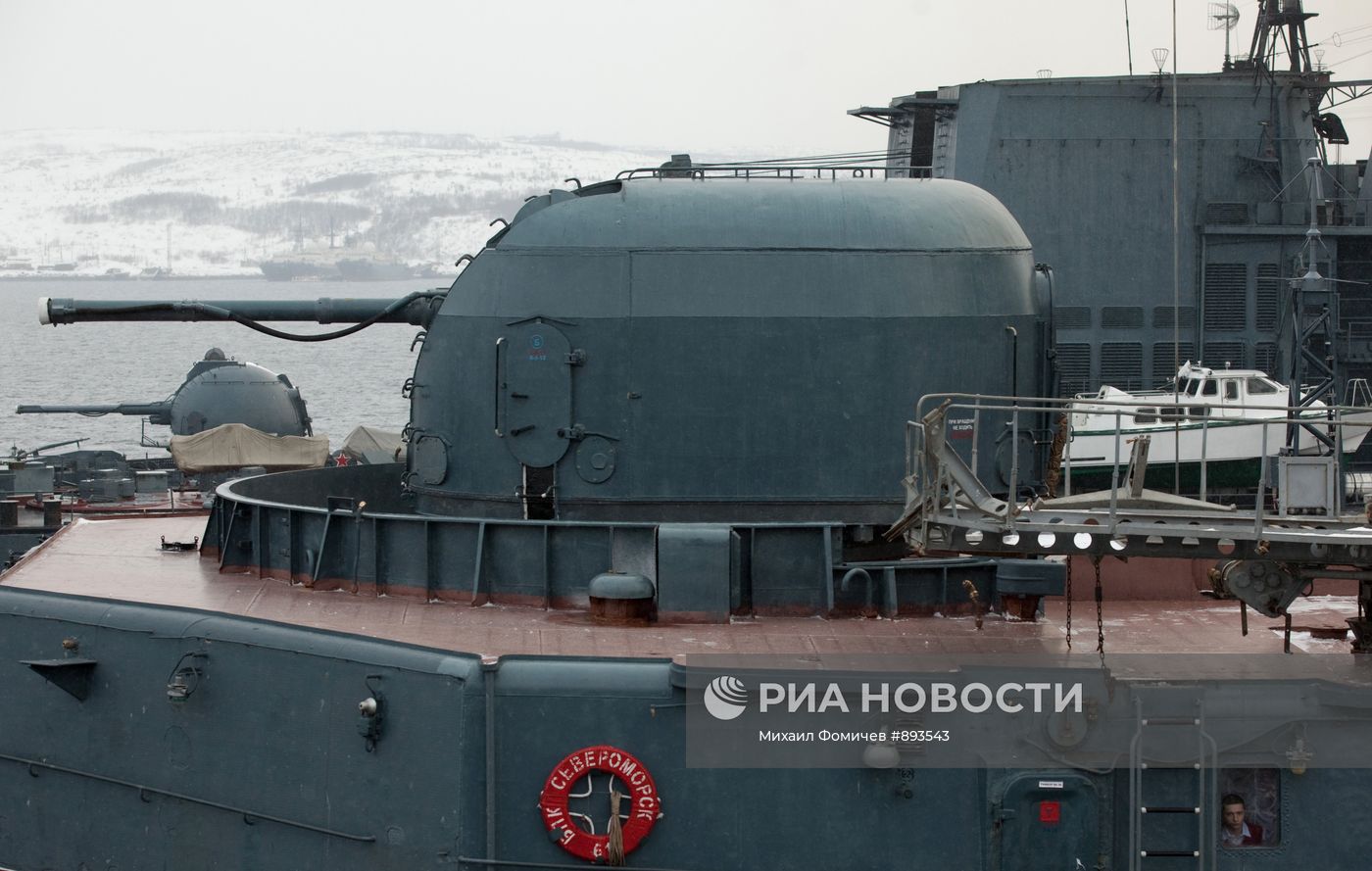 Корабельная артиллерийская установка АК-100