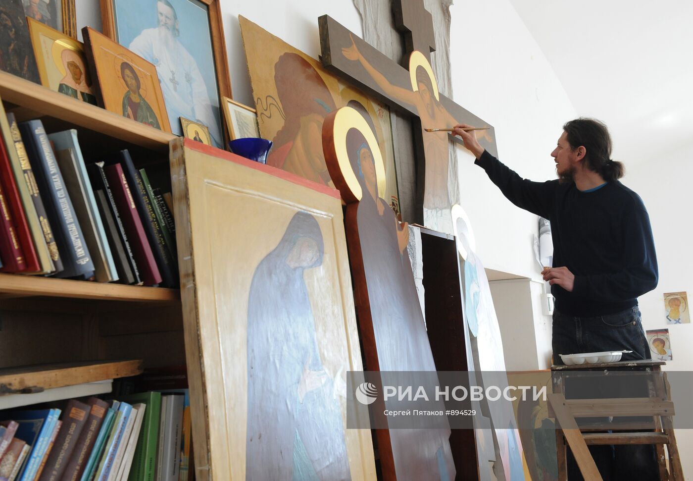 Братская иконописная мастерская Троице-Сергиевой лавры