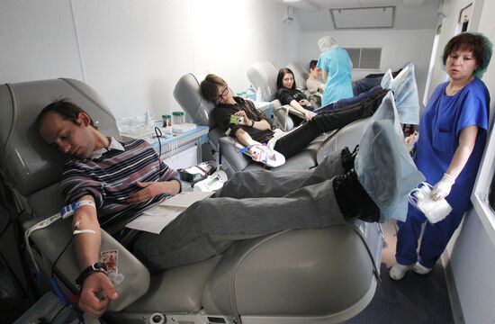 Акция "День донора" на Триумфальной площади в Москве