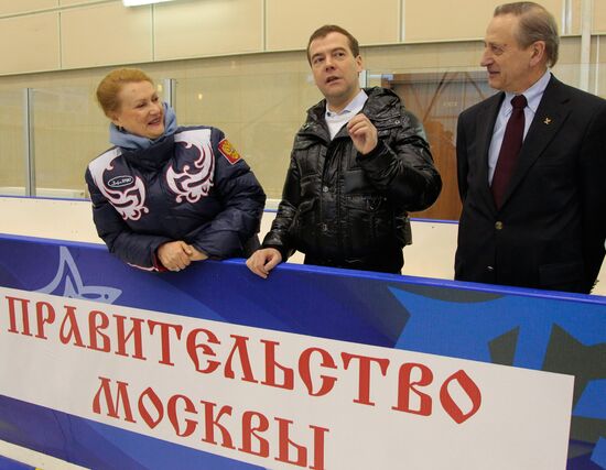 Посещение Дмитрием Медведевым спортивного комплекса "Янтарь"