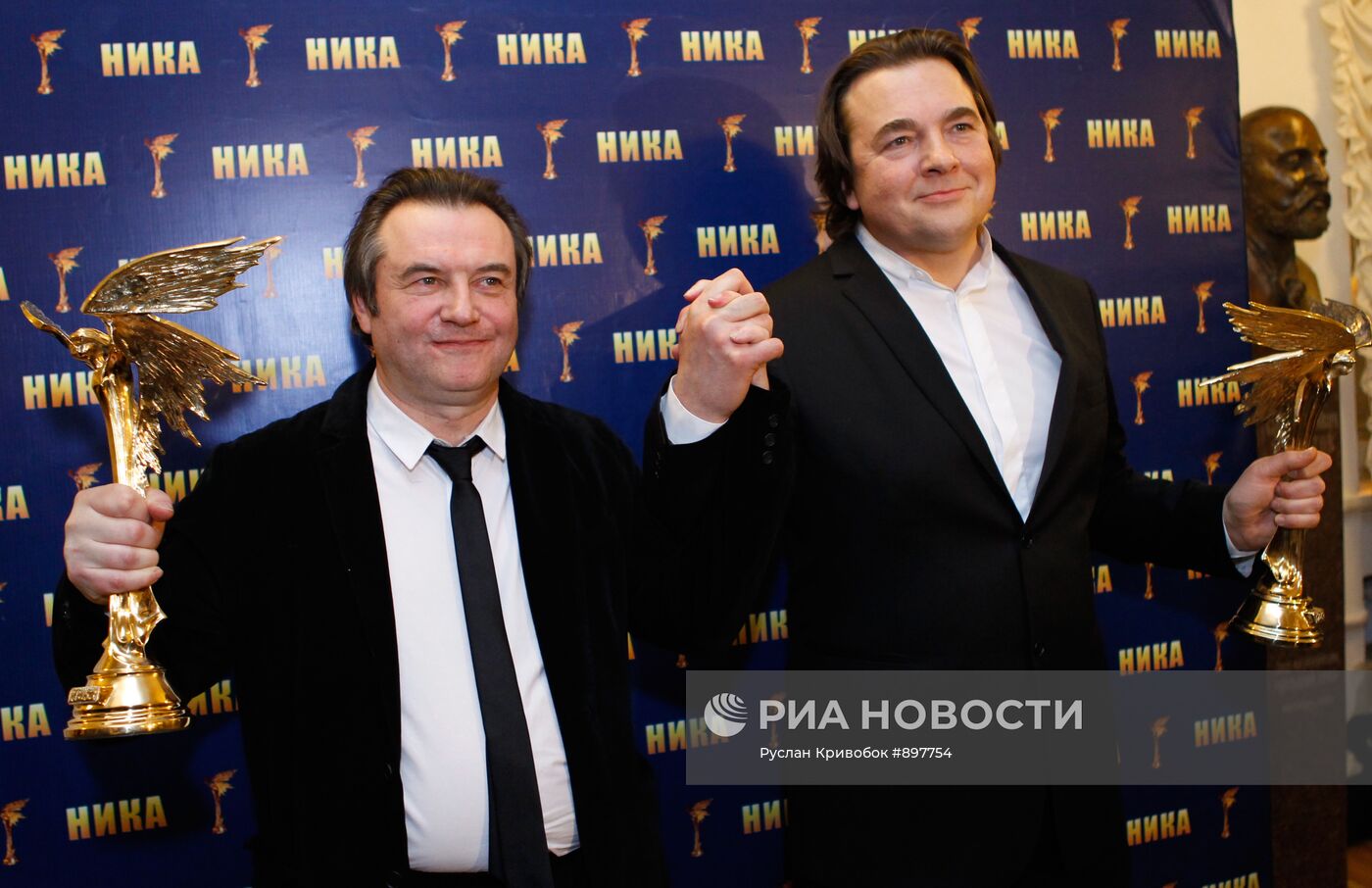 Константин Эрнст, Алексей Учитель