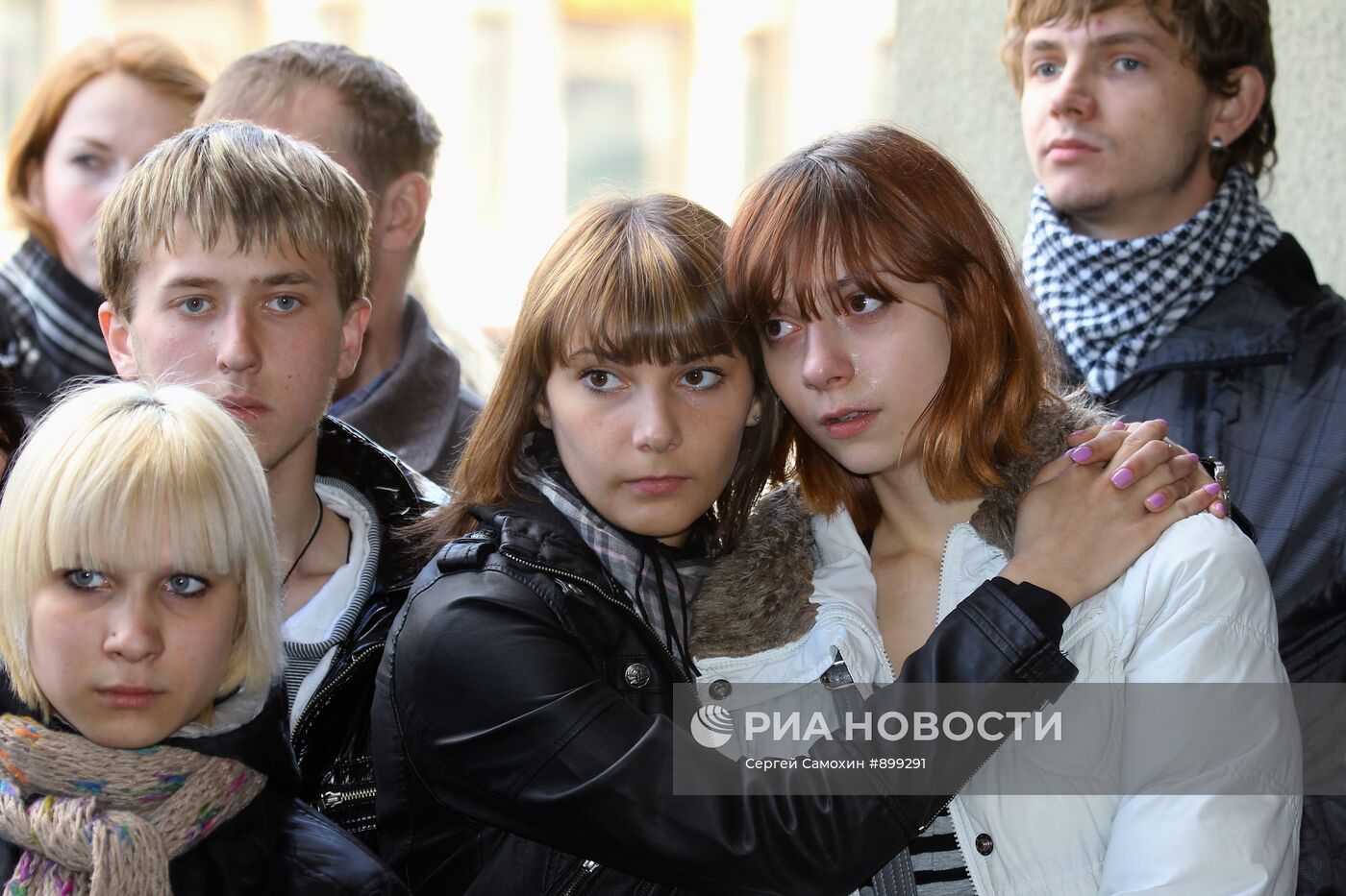 Возложение цветов в память о погибших при взрыве в Минске