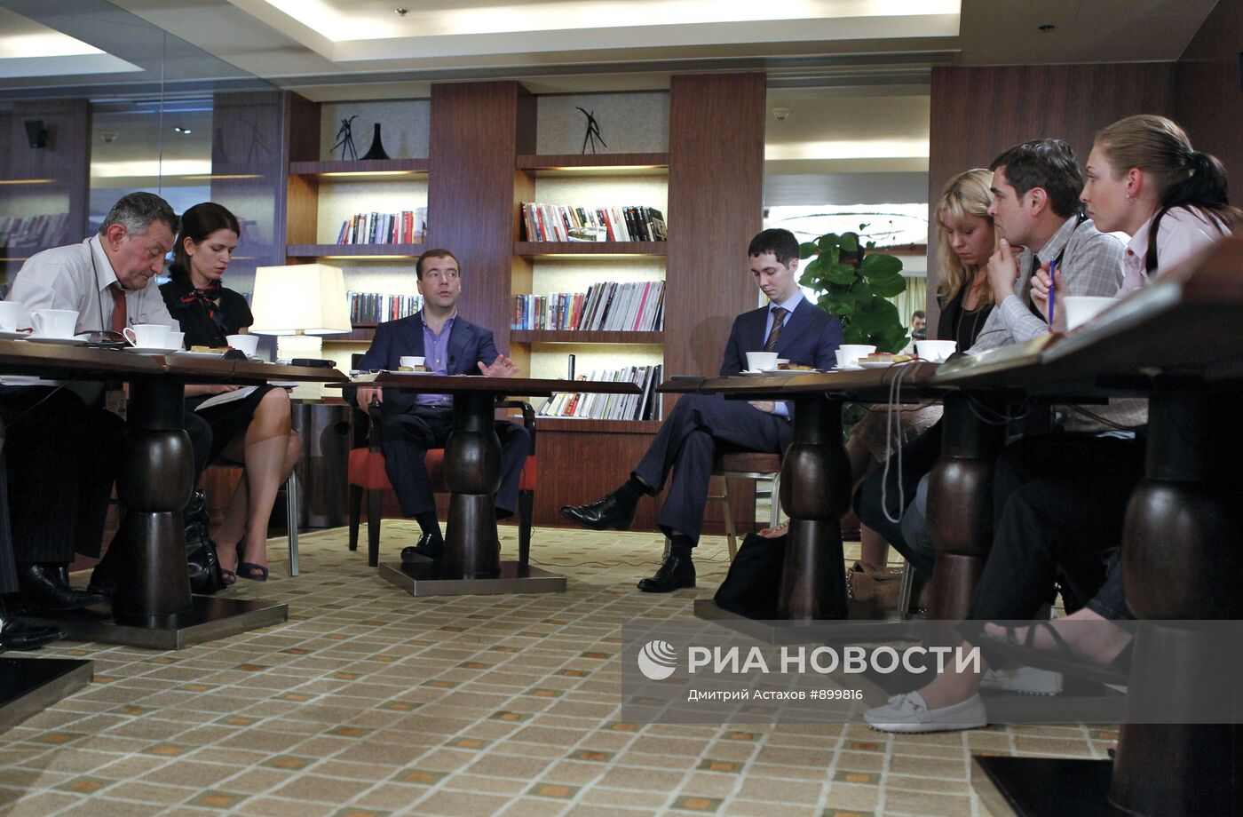 Д.Медведев принял участие в саммите БРИКС в Китае