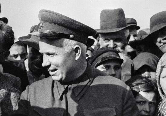 Никита Сергеевич Хрущев во время пребывания в Бессарабии