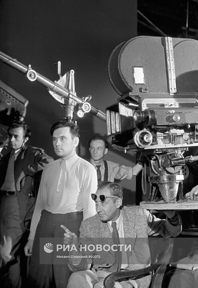 Сергей Юткевич на съемках