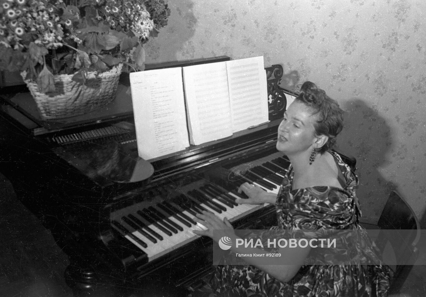 ЛЯДОВА КОМПОЗИТОР