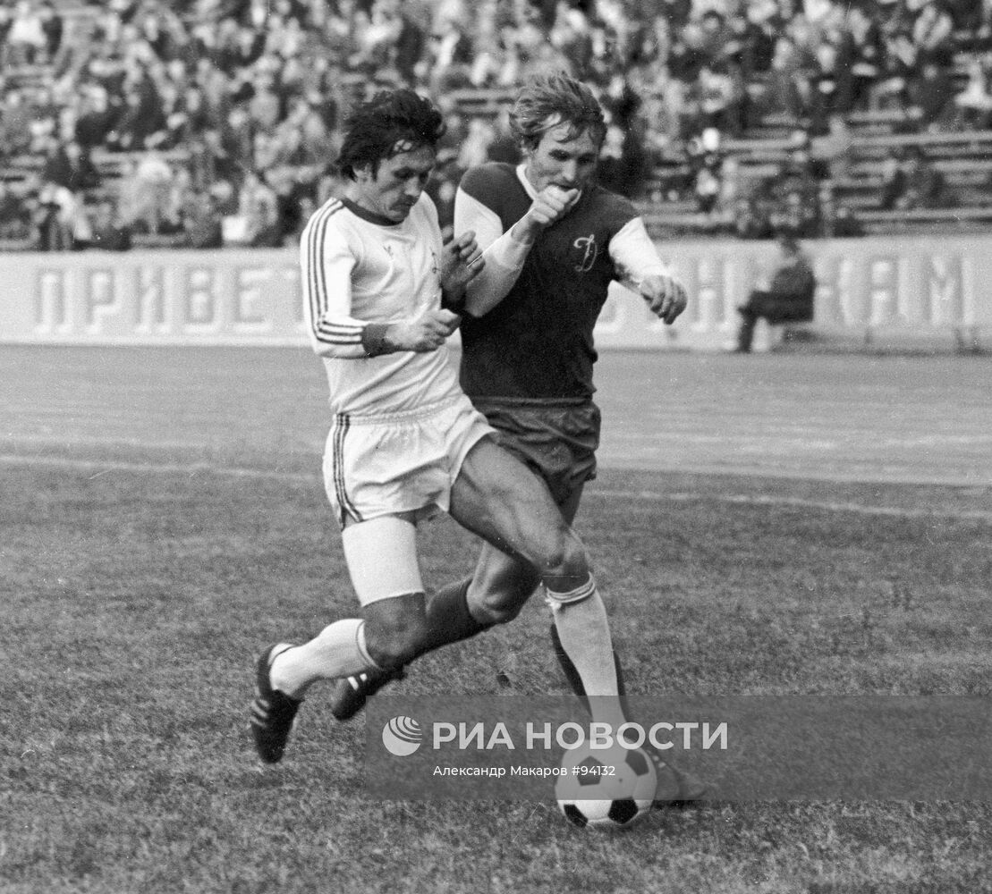 КАЗАЧЕНОК БЕРЕЖНОЙ ДИНАМО МЯЧ