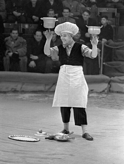 Клоун Олег Попов на арене Московского цирка