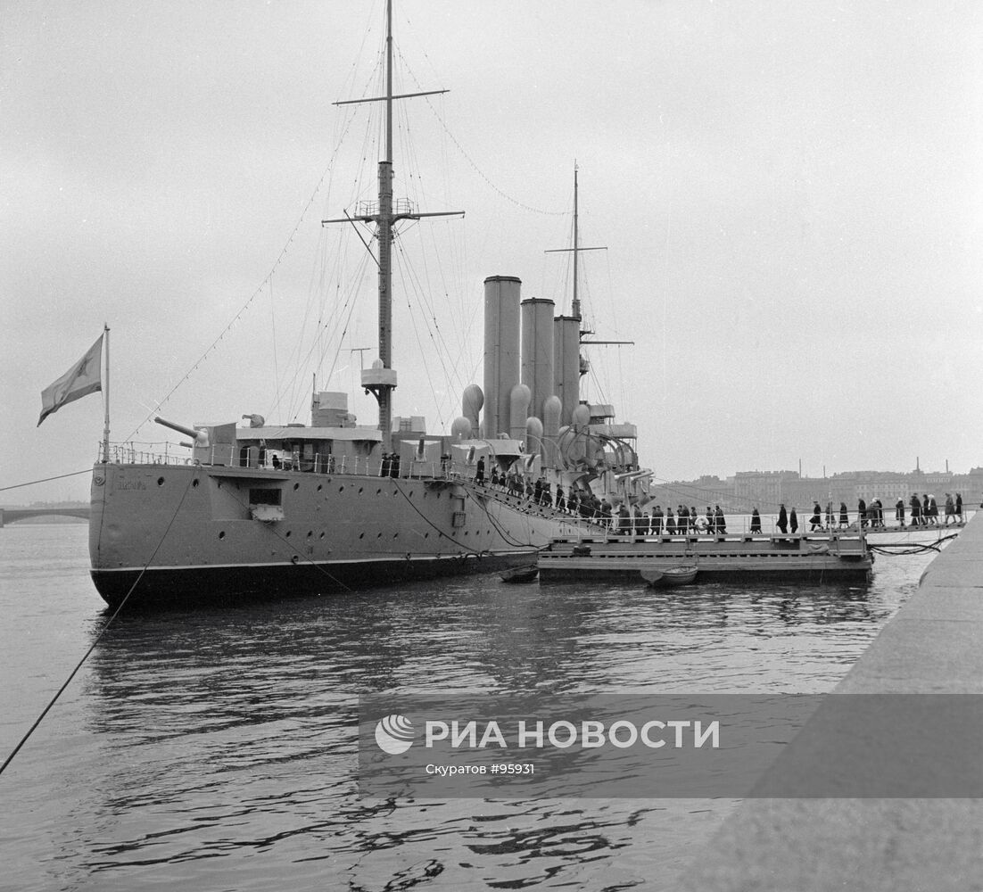КРЕЙСЕР «АВРОРА» НЕВА