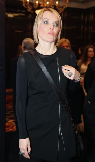 Елена Васса