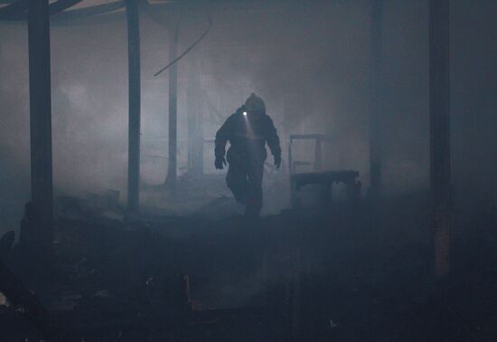 Пожар на строительном рынке в подмосковном Реутове