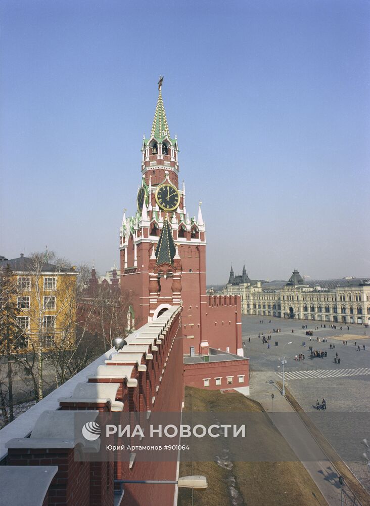 Московский Кремль. Спасская башня