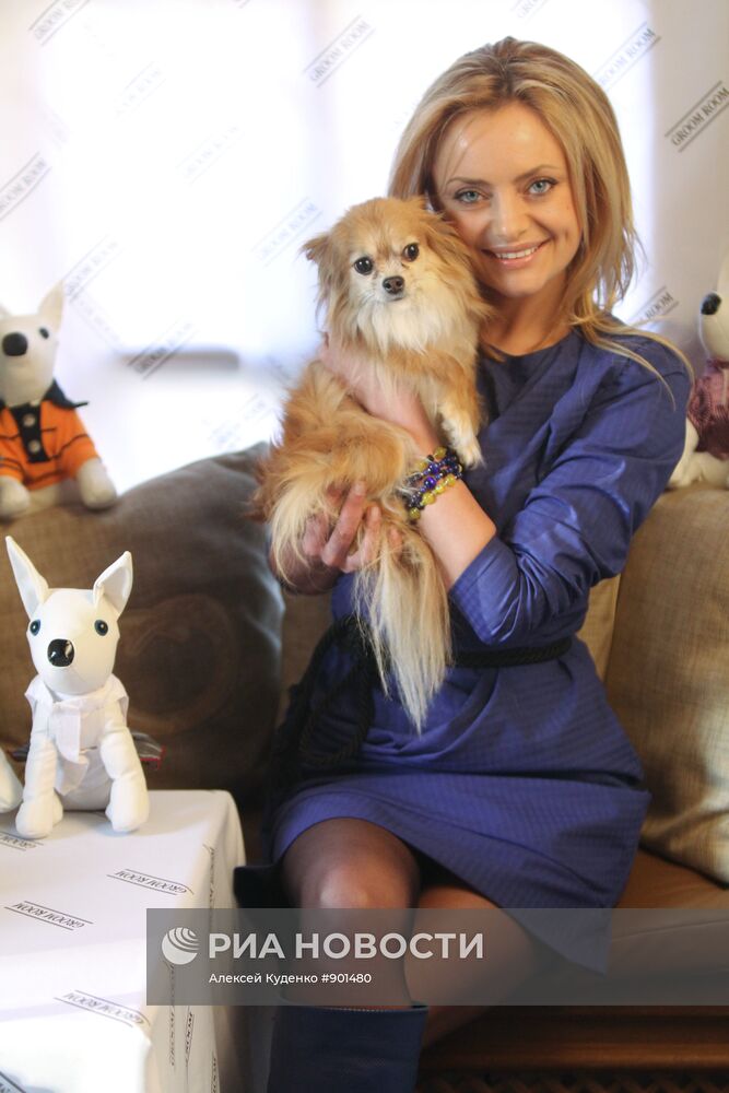 Лена Максимова