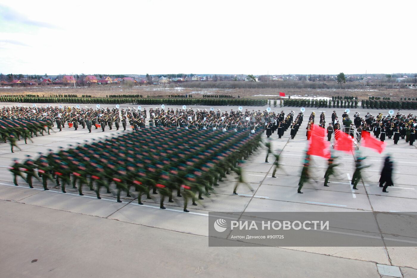 Репетиция парада Победы на полигоне в Алабино