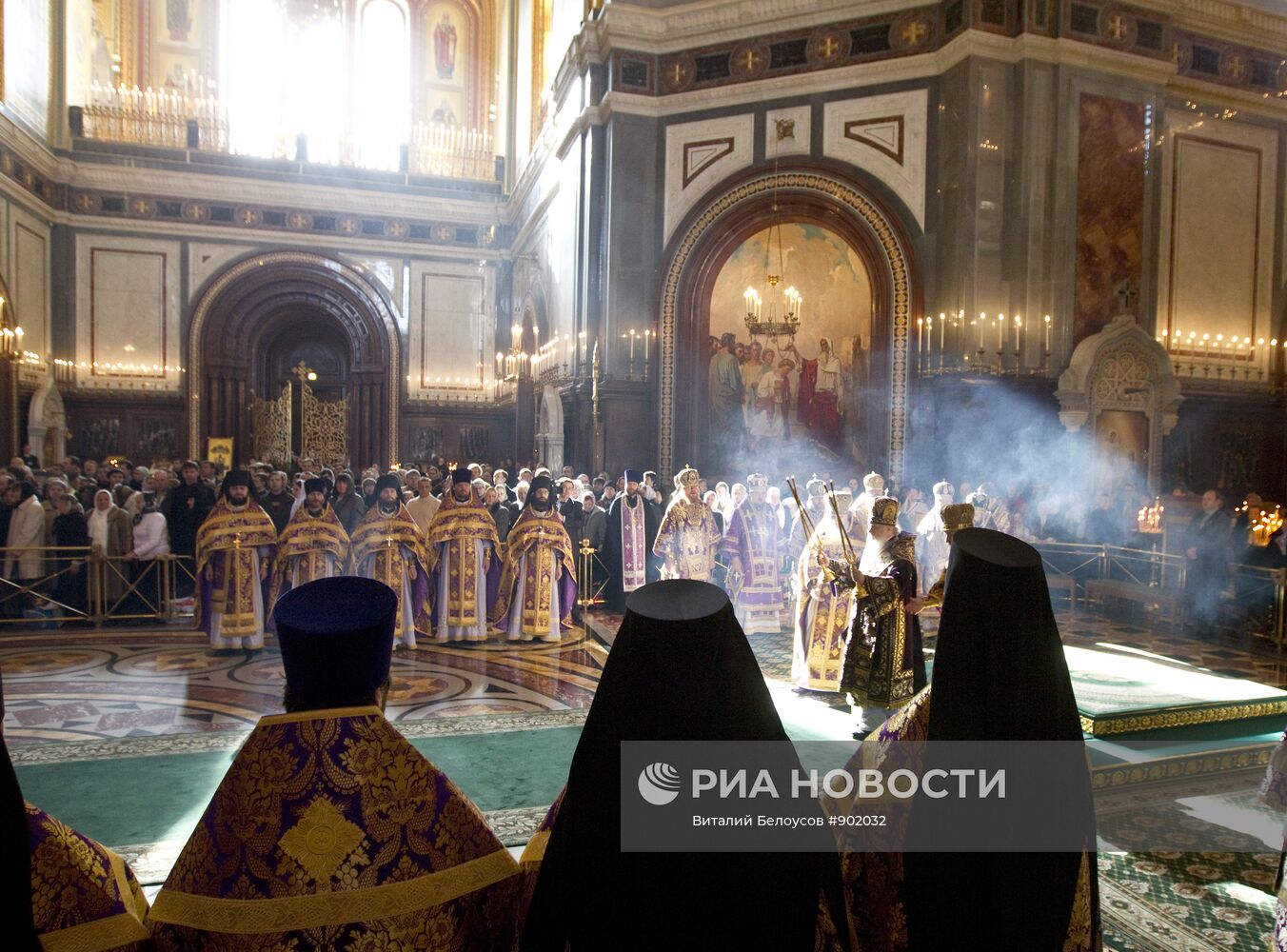 В Великий Четверг патриарх Кирилл провел богослужение