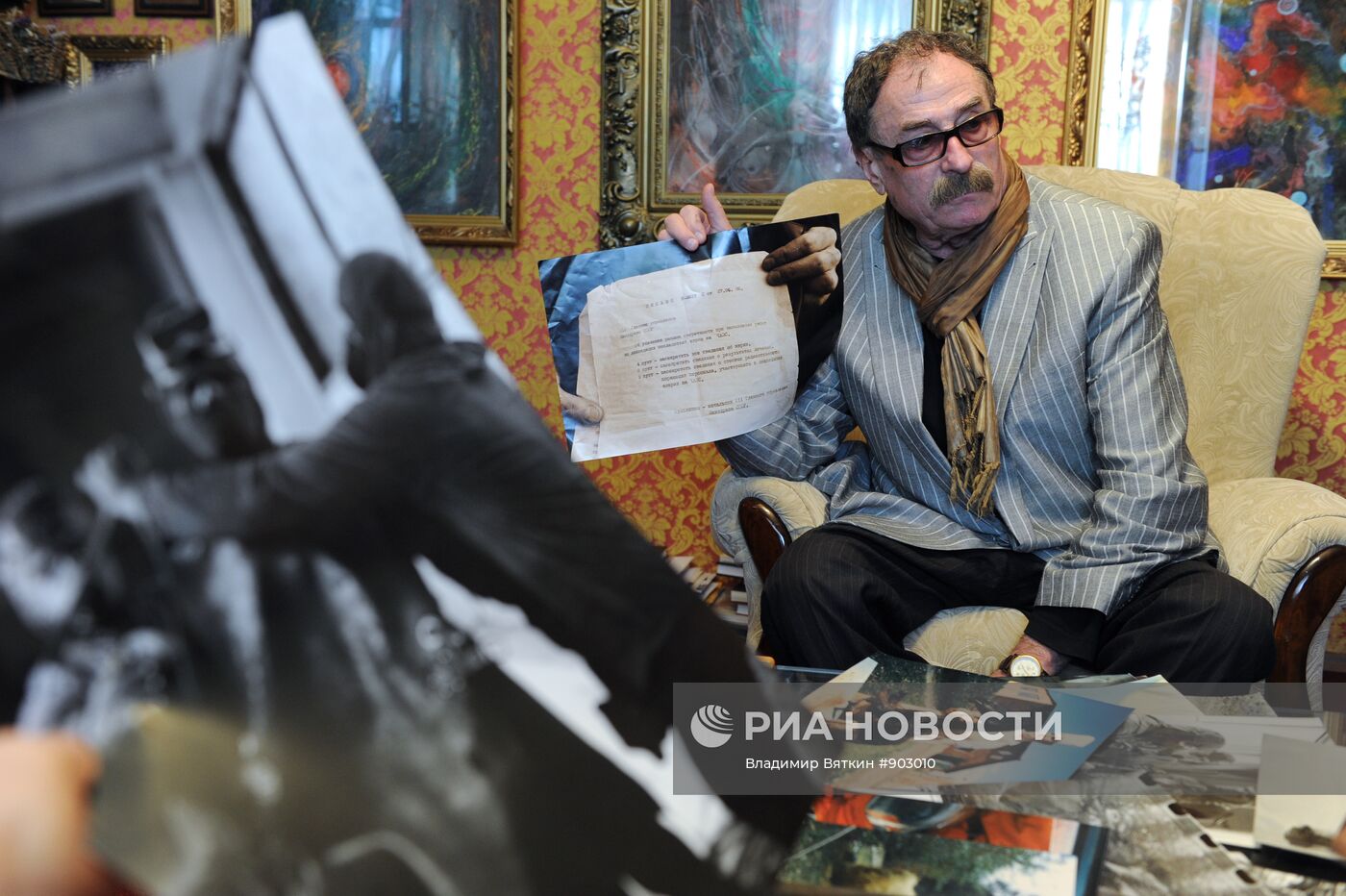 Интервью с бывшим фотографом АПН-РИА Новости Игорем Костиным
