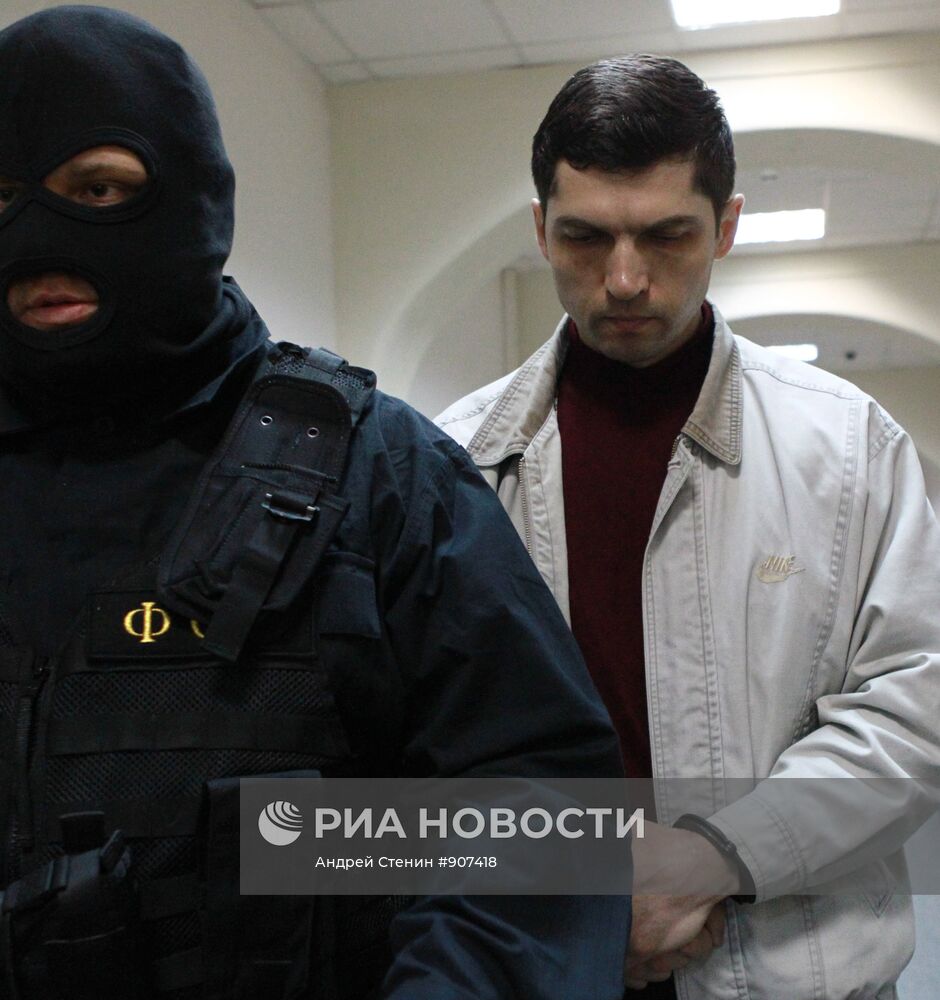 Басманный суд Москвы санкционировал арест Владимира Глебова