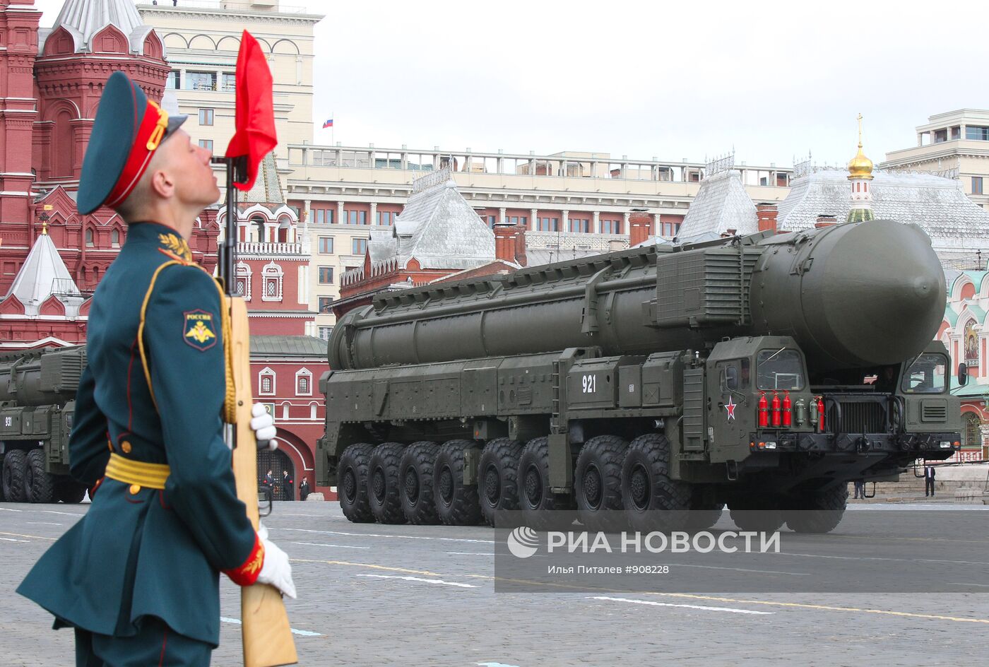 Военный парад, посвященный 66-летию Победы в ВОВ