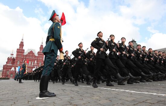 Военный парад, посвященный 66-летию Победы в ВОВ