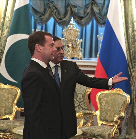 Д.Медведев принял в Кремле А.Зардари