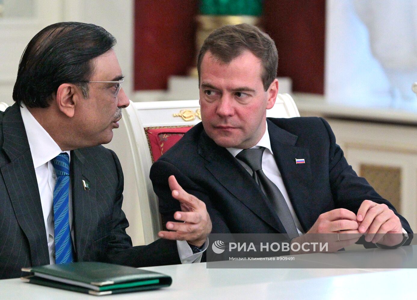 Д.Медведев принял в Кремле А.Зардари