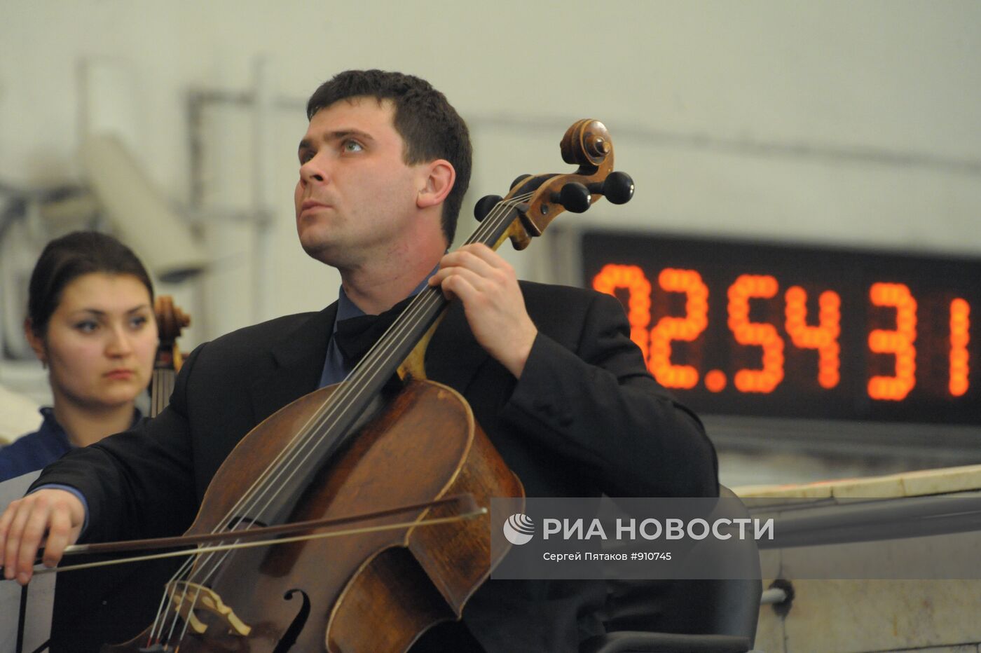 Музыканты камерного оркестра "Kremlin"