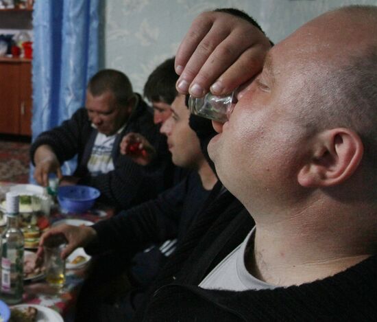 Проводы в армию жителя деревни Гриневичи Омской области