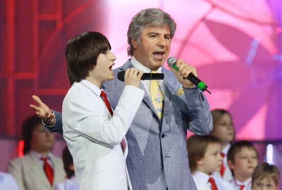 10-й юбилейный концерт детского коллектива "Непоседы"