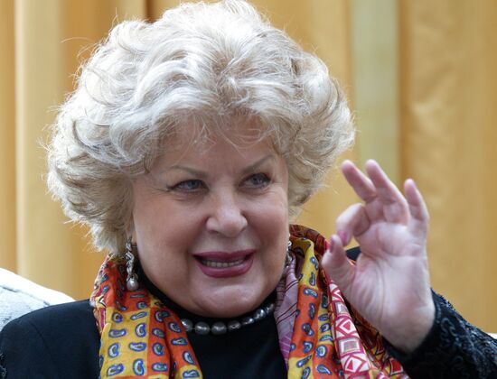 Елена Образцова