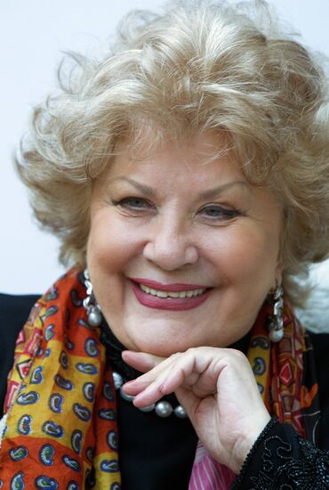 Елена Образцова