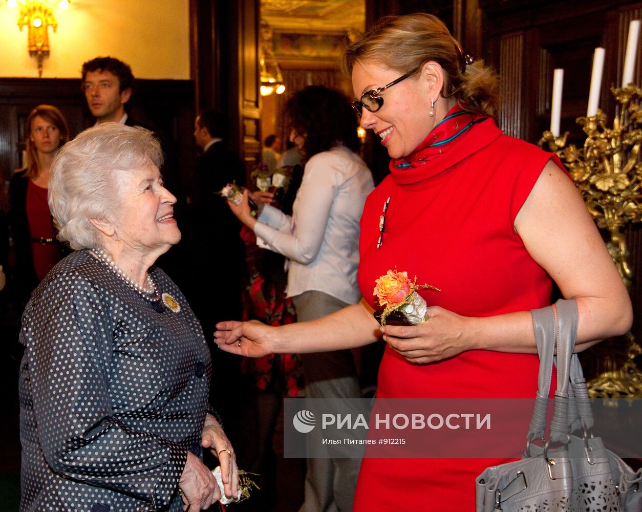 Ирина Антонова и Арина Шарапова