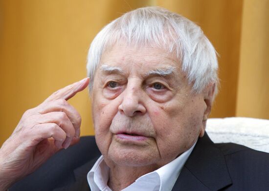 Юрий Любимов