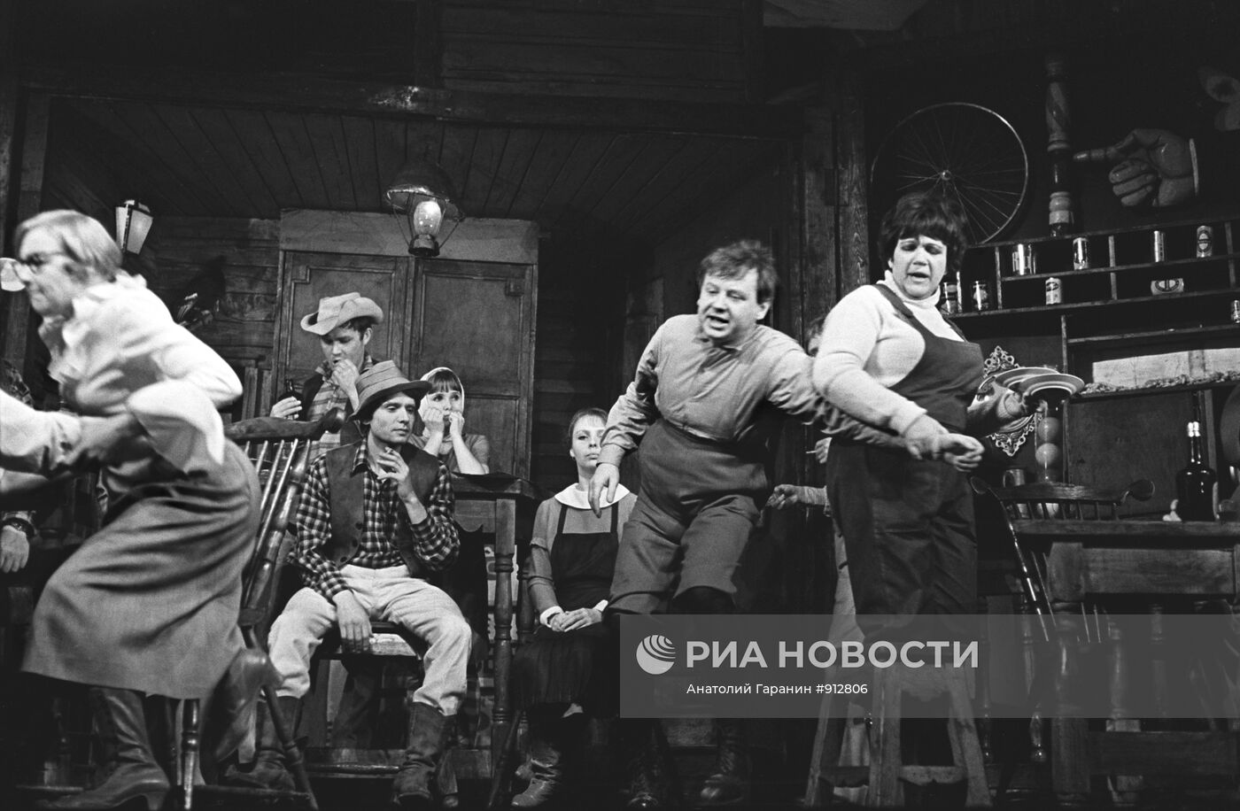Спектакль "Баллада о невеселом кабачке"