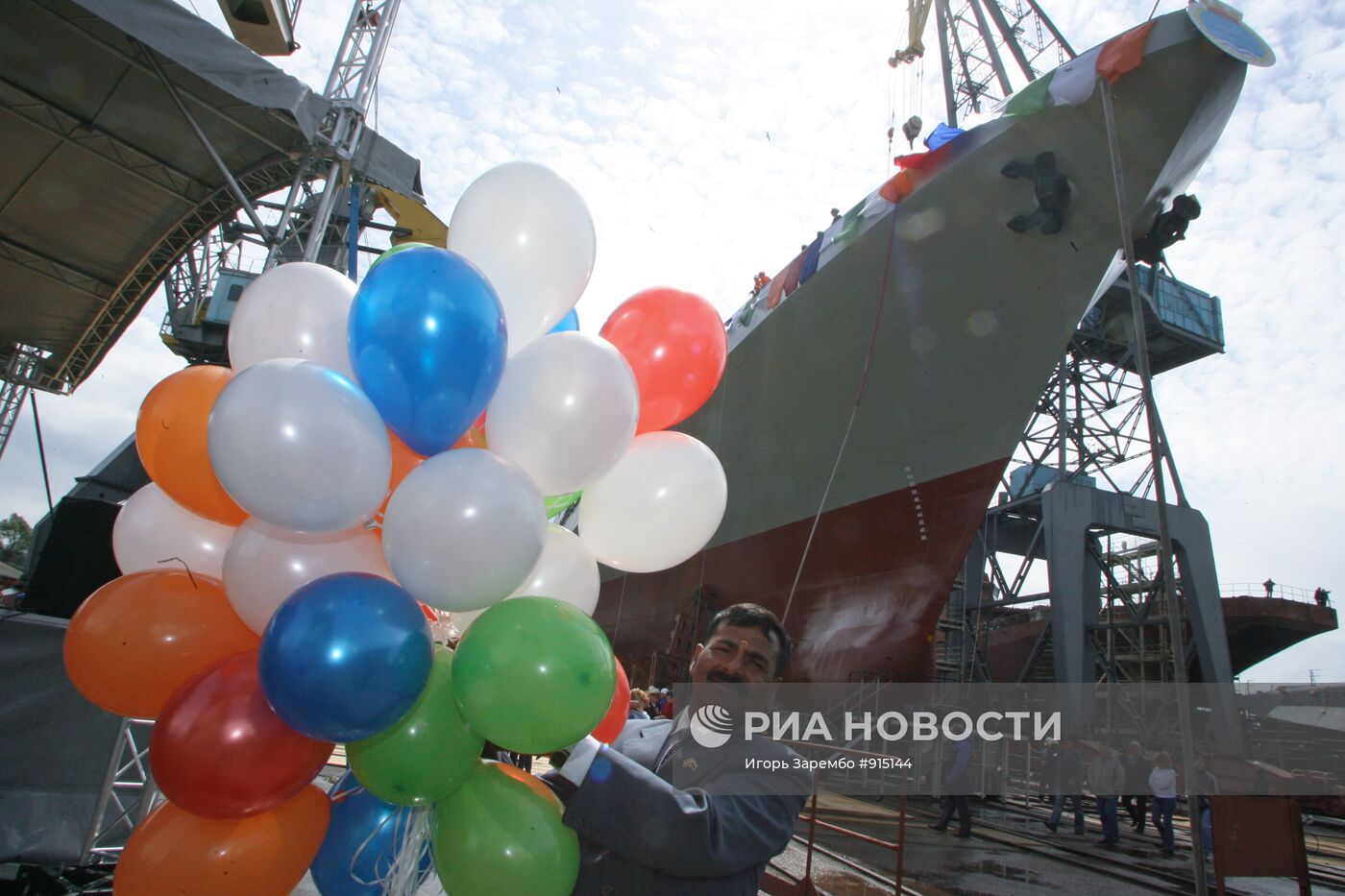 Спуск на воду фрегата Trikand для ВМС Индии в Калининграде