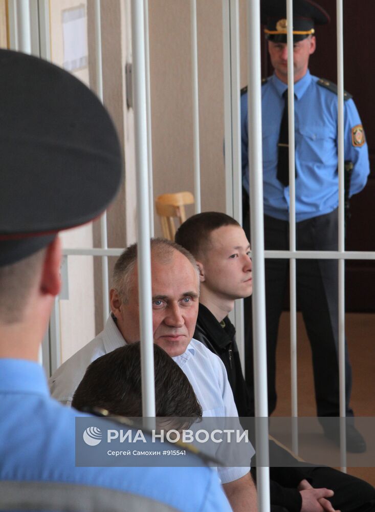 Оглашение приговора Николаю Статкевичу и Дмитрию Уссу