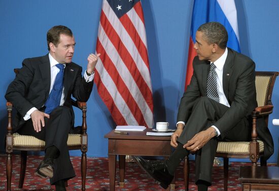 Д. Медведев на саммите "Большой восьмерки" в Довиле