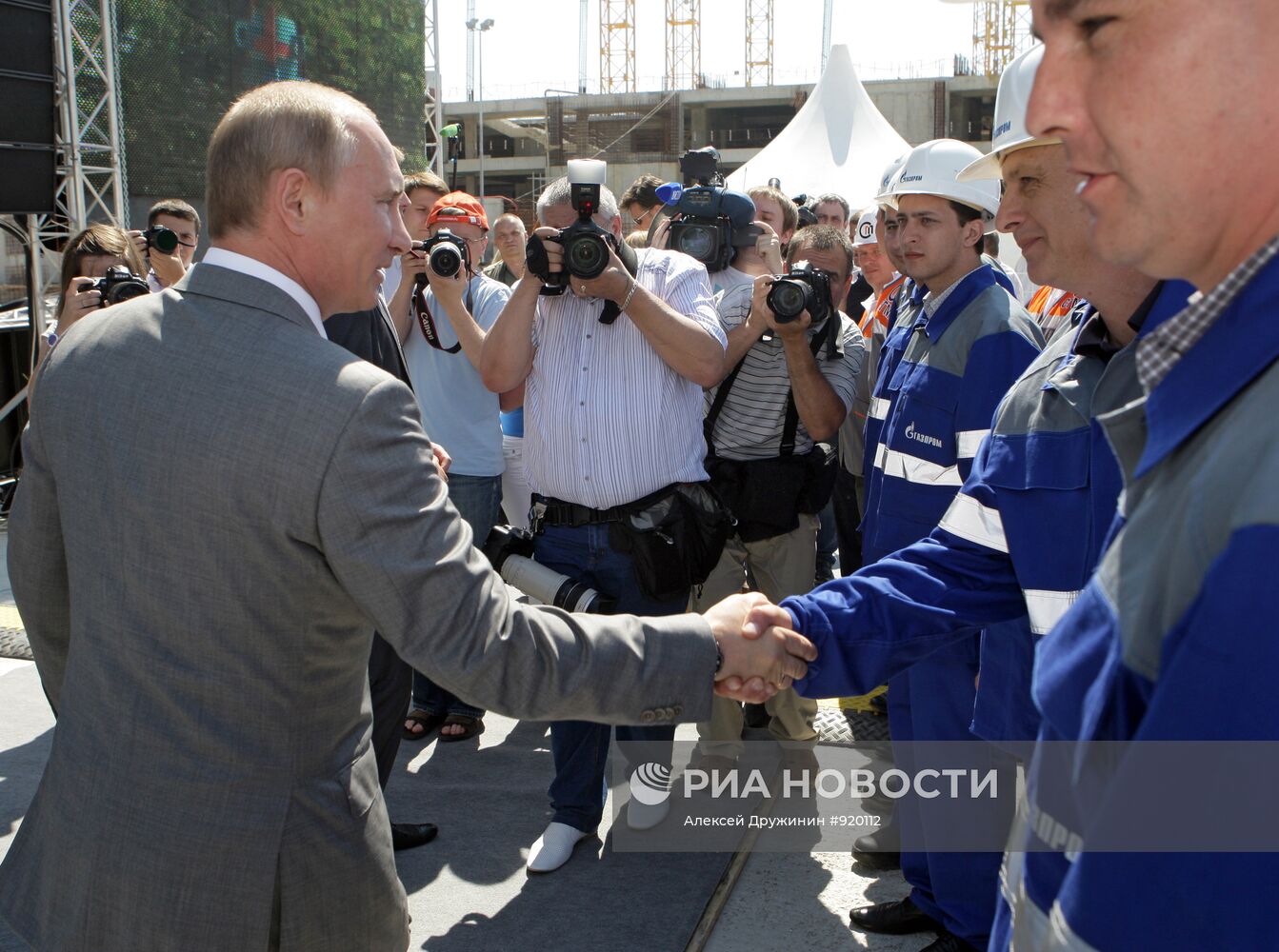 Рабочая поездка В.Путина в Южный федеральный округ