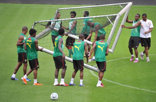Футбол. Тренировка сборной Камеруна