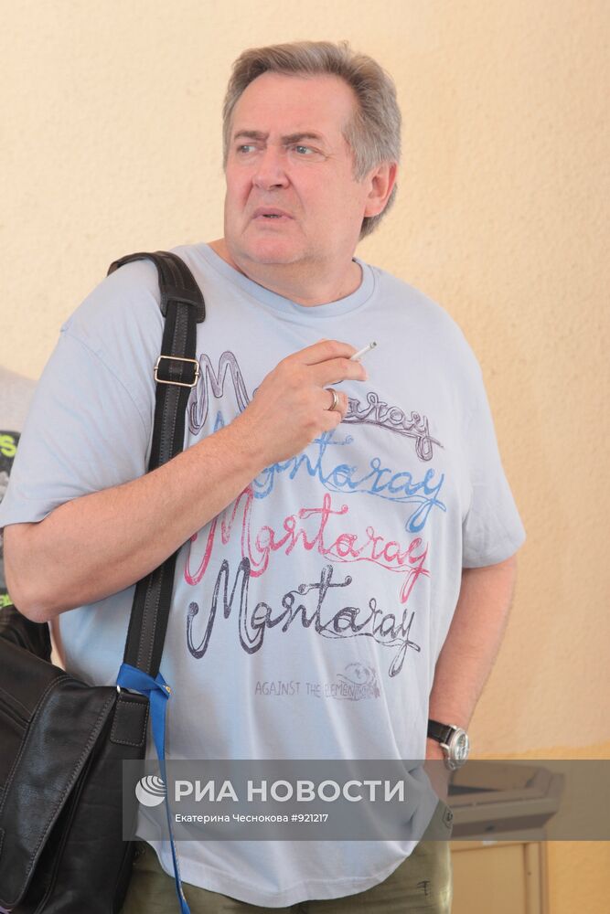 Юрий Стоянов