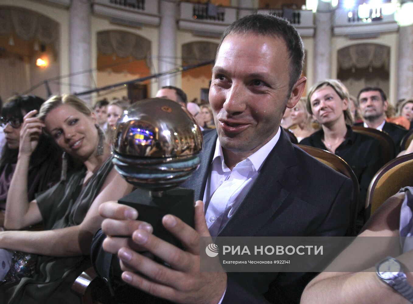 Михаил Сегал