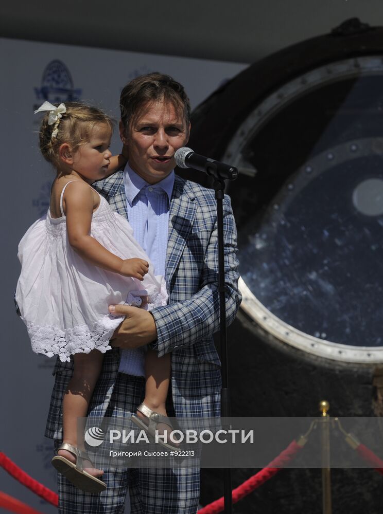 Илья Лагутенко с дочерью