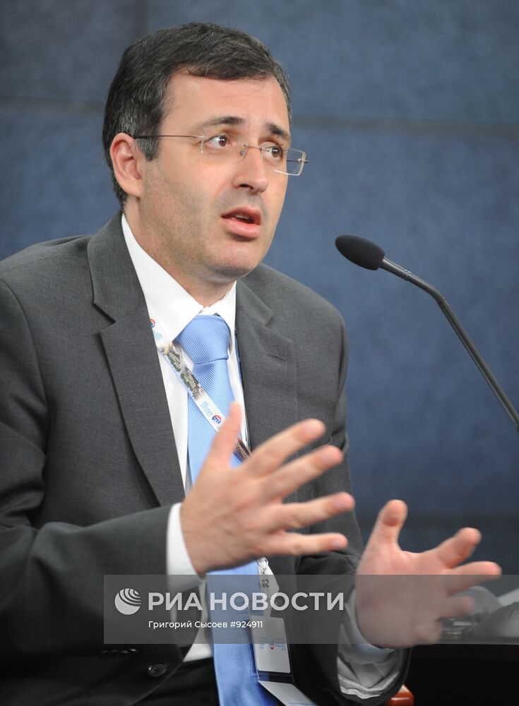 Сергей Гуриев