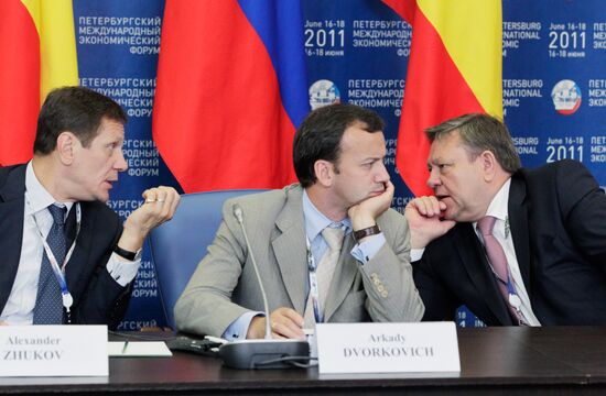 Александр Жуков, Аркадий Дворкович и Валерий Сердюков