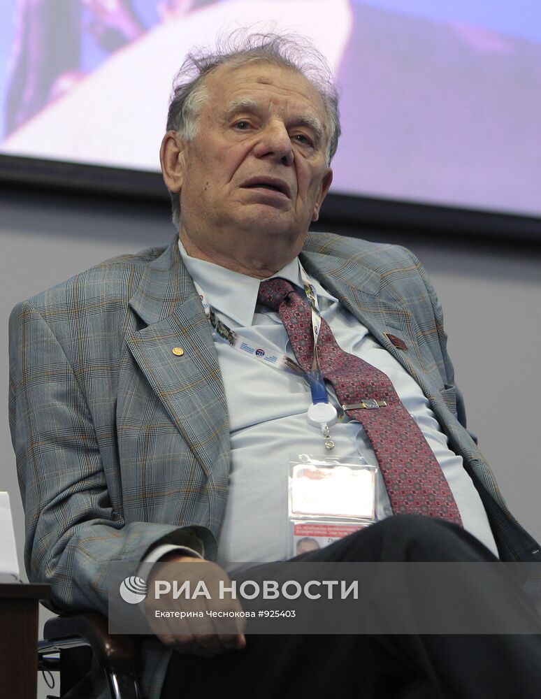 Жорес Алферов