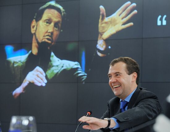 Президент РФ Дмитрий Медведев посещает агентство РИА Новости