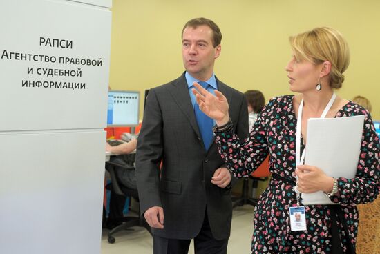 Президент РФ Дмитрий Медведев посещает агентство РИА Новости
