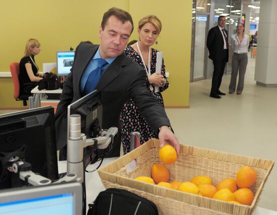 Президент РФ Дмитрий Медведев посещает агентство РИА Новости