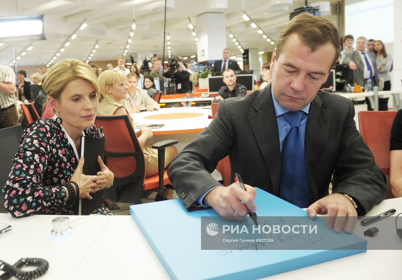 Президент РФ Дмитрий Медведев посещает агентство РИА Новости