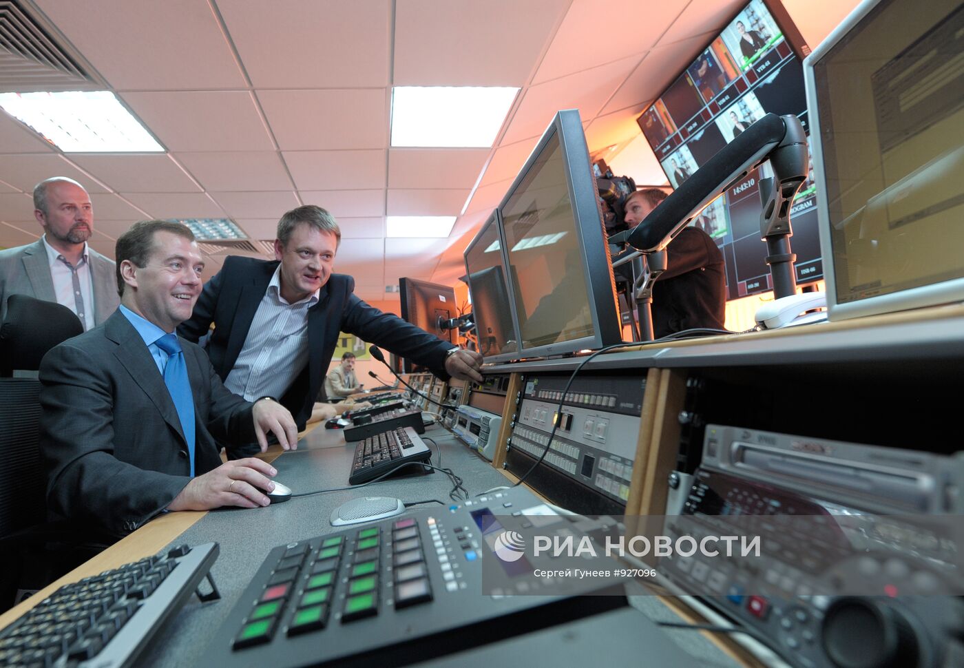 Президент РФ Дмитрий Медведев посещает агентство РИА Новости